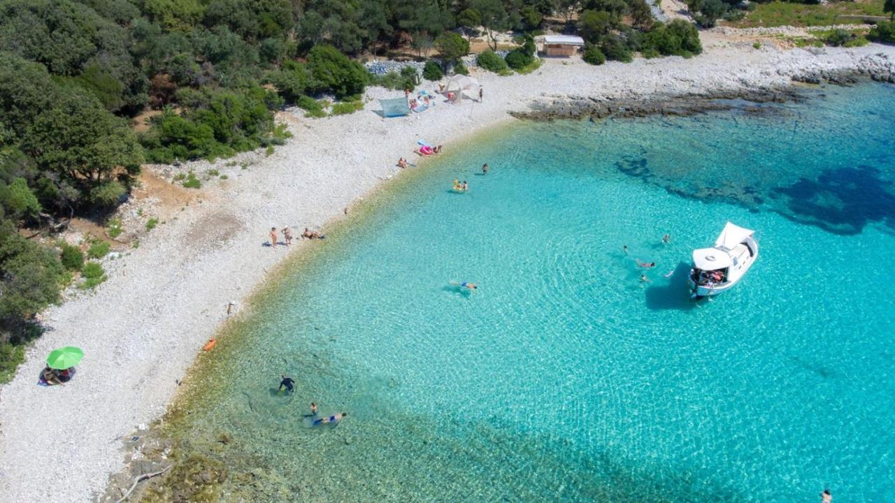 Apartments Ady Mali Lošinj Exteriör bild